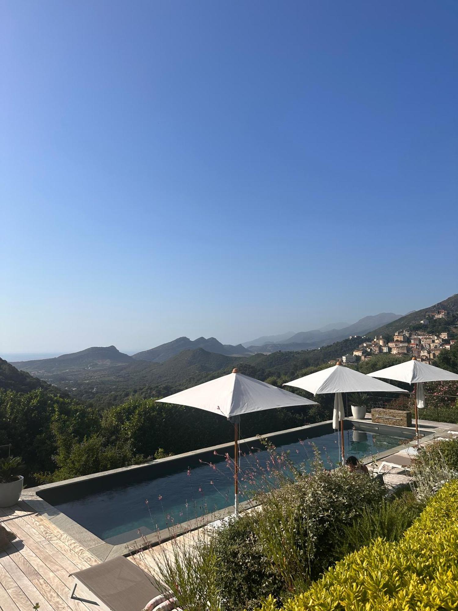 Villa Milanu Олета Екстериор снимка