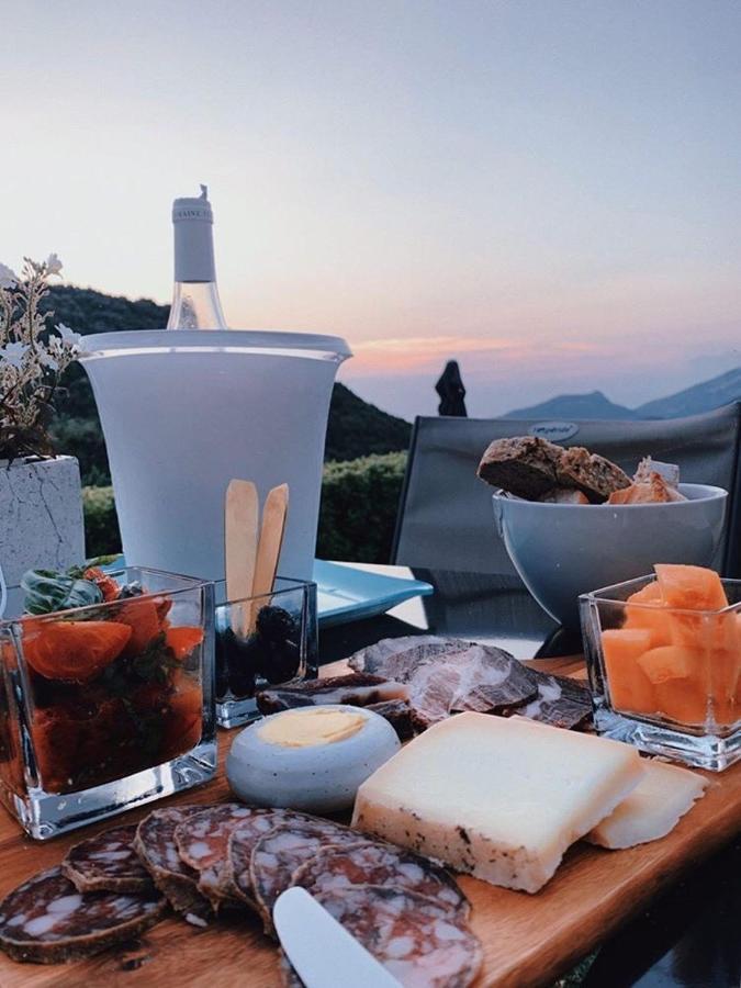 Villa Milanu Олета Екстериор снимка